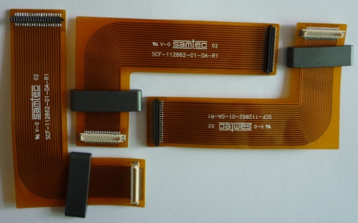 柔性電路板、電子元器件