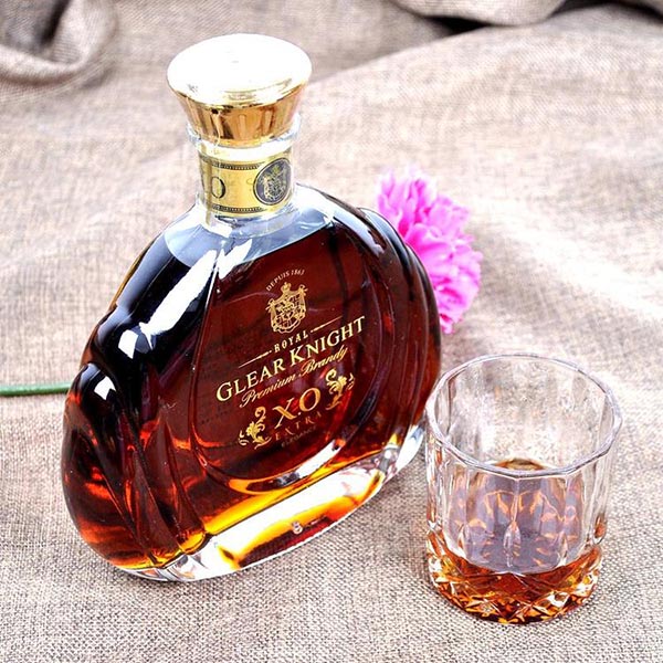 酒瓶激光雕刻樣品圖